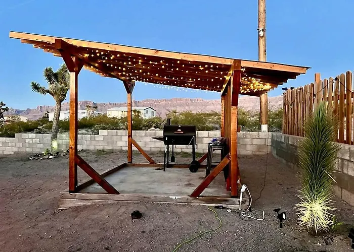 Stunning Vacation With Foosball And Barbecue In Meadview, Arizona *