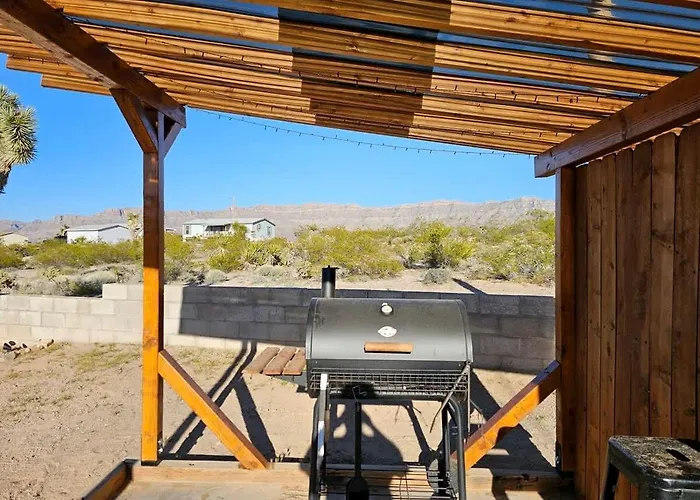 Stunning Vacation With Foosball And Barbecue In Meadview, Arizona Holiday home